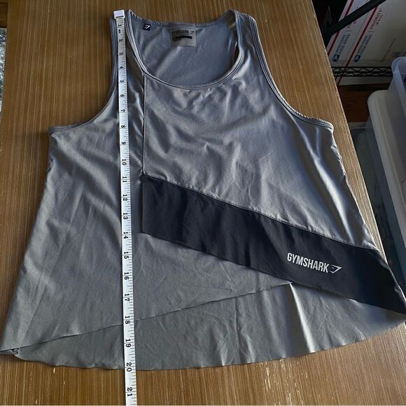 Gymshark athletic crop top tank - Picture 5 of 10